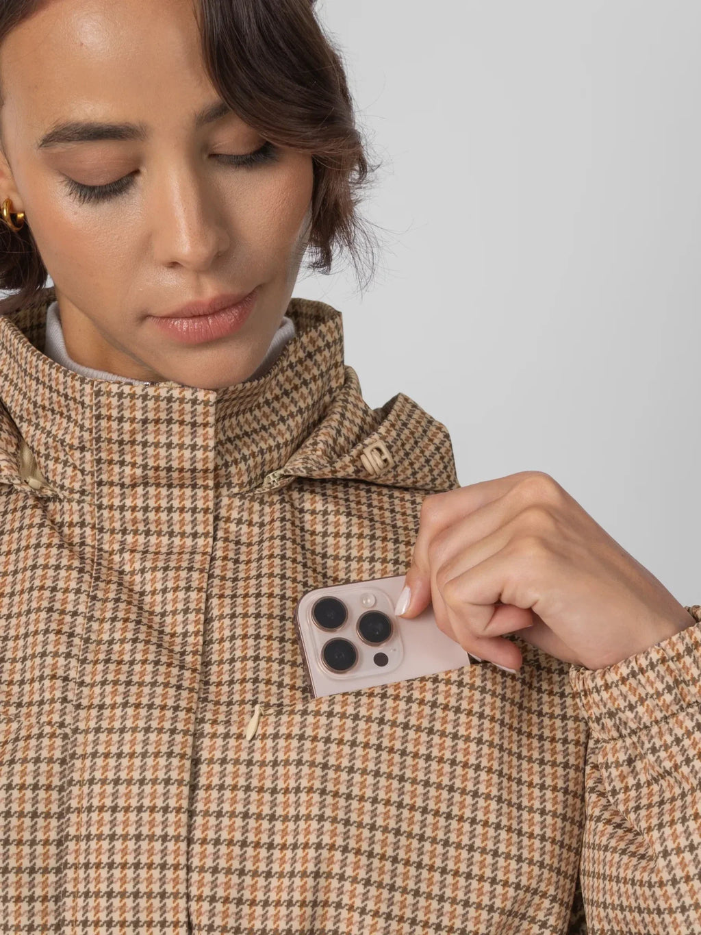 Beige Houndstooth Short Drawstring Waist Rain Jacket