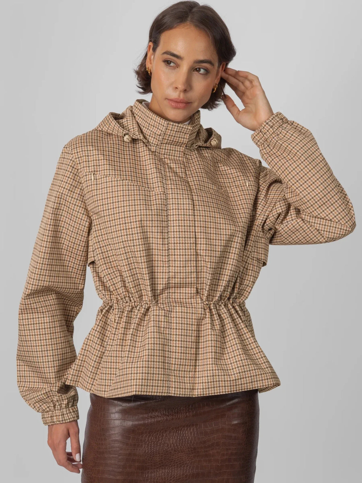 Beige Houndstooth Short Drawstring Waist Rain Jacket
