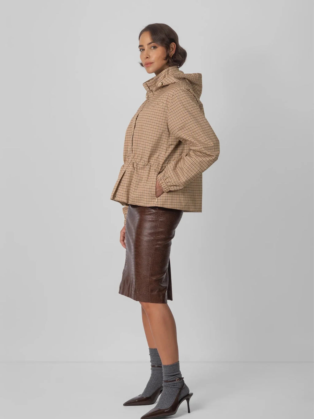 Beige Houndstooth Short Drawstring Waist Rain Jacket