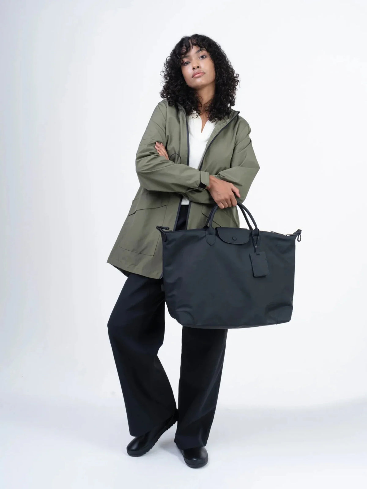Classic Mid Length Large Pockets Raincoat