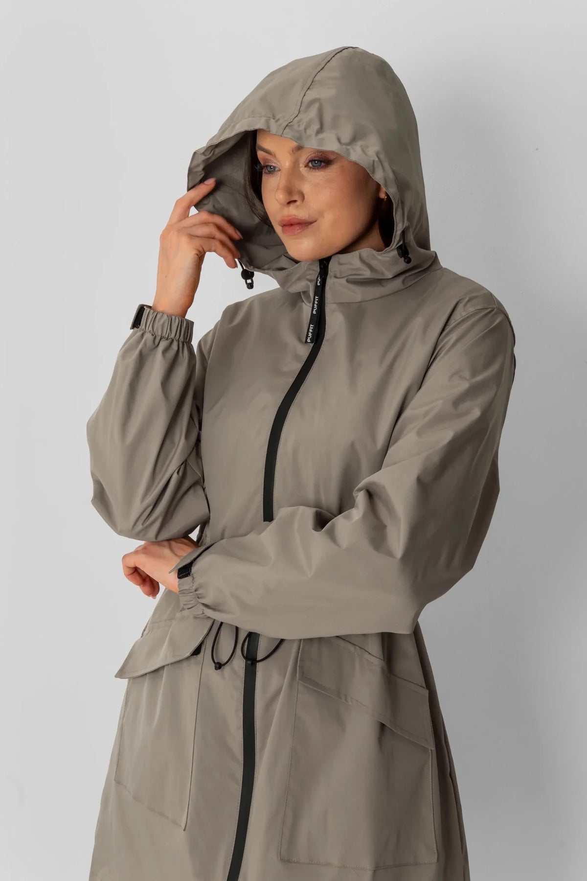 Classic Mid Length Large Pockets Raincoat