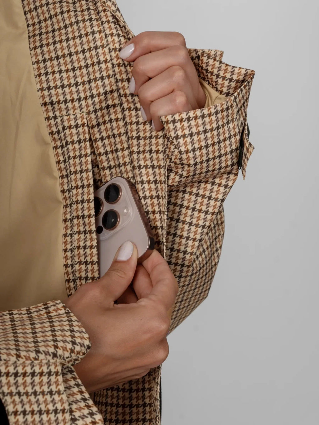 One Size Beige Houndstooth Short Oversized Rain Jacket