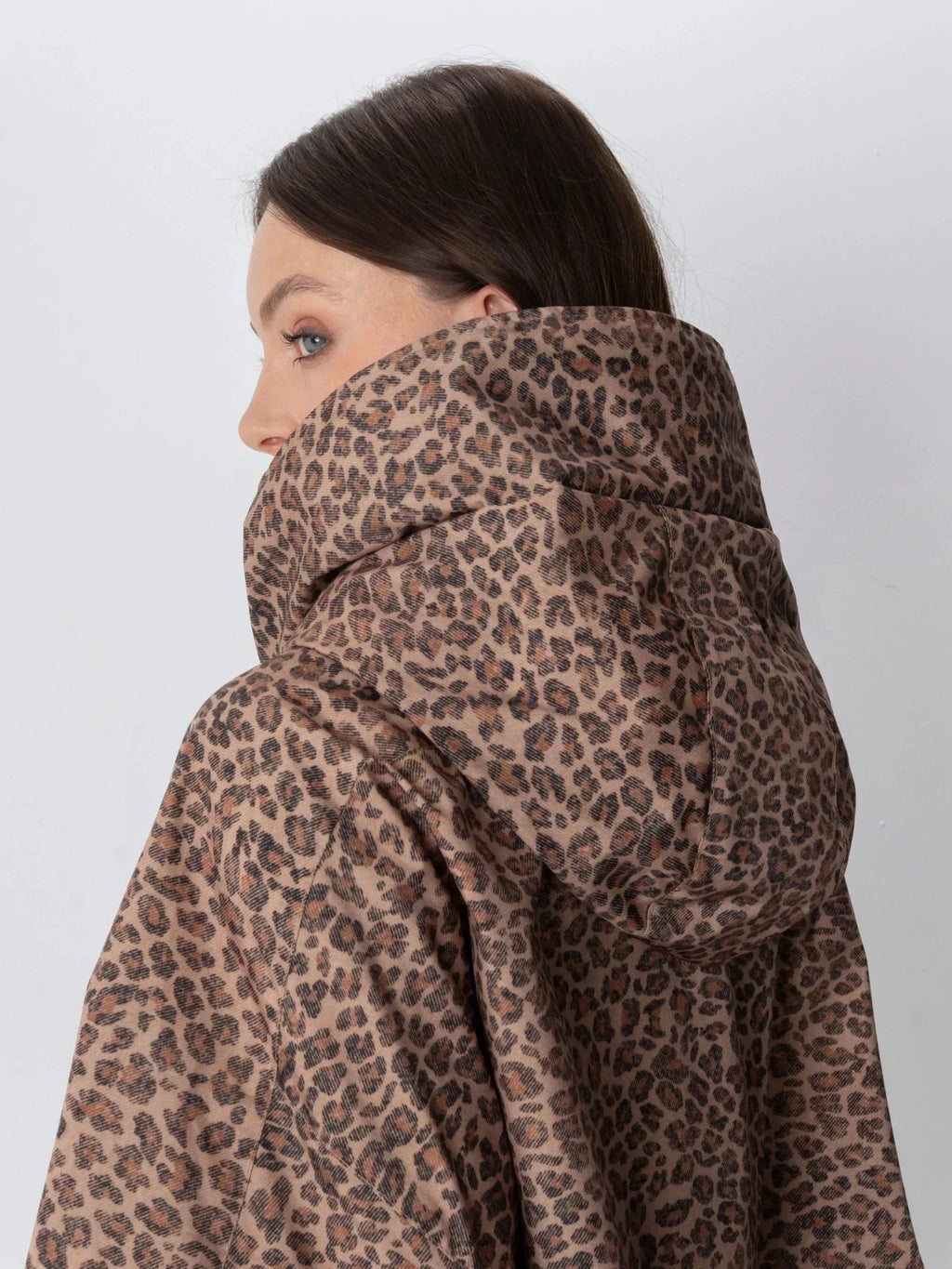 One Size Leopard Print Short Oversized Rain Jacket
